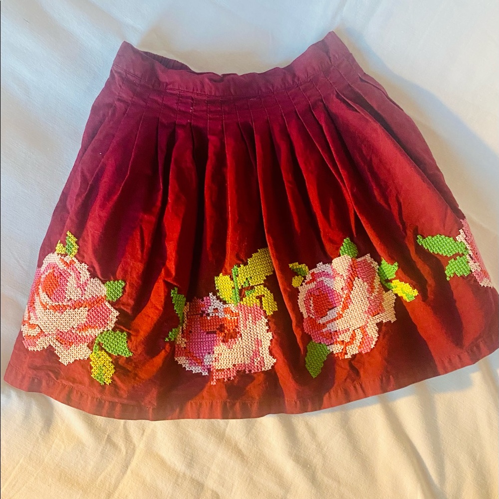 Mini Boden Embroidered Rose Skirt